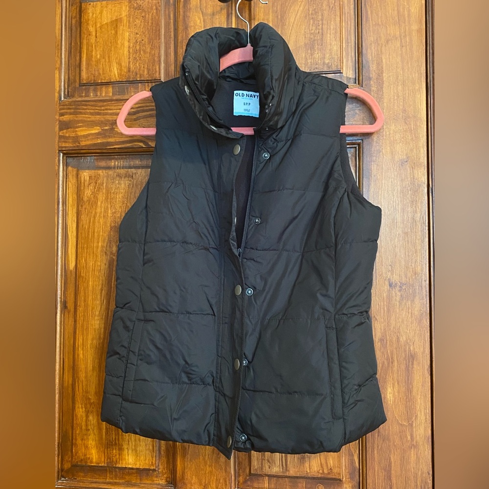 Old Navy Black Quilted Insulated Vest